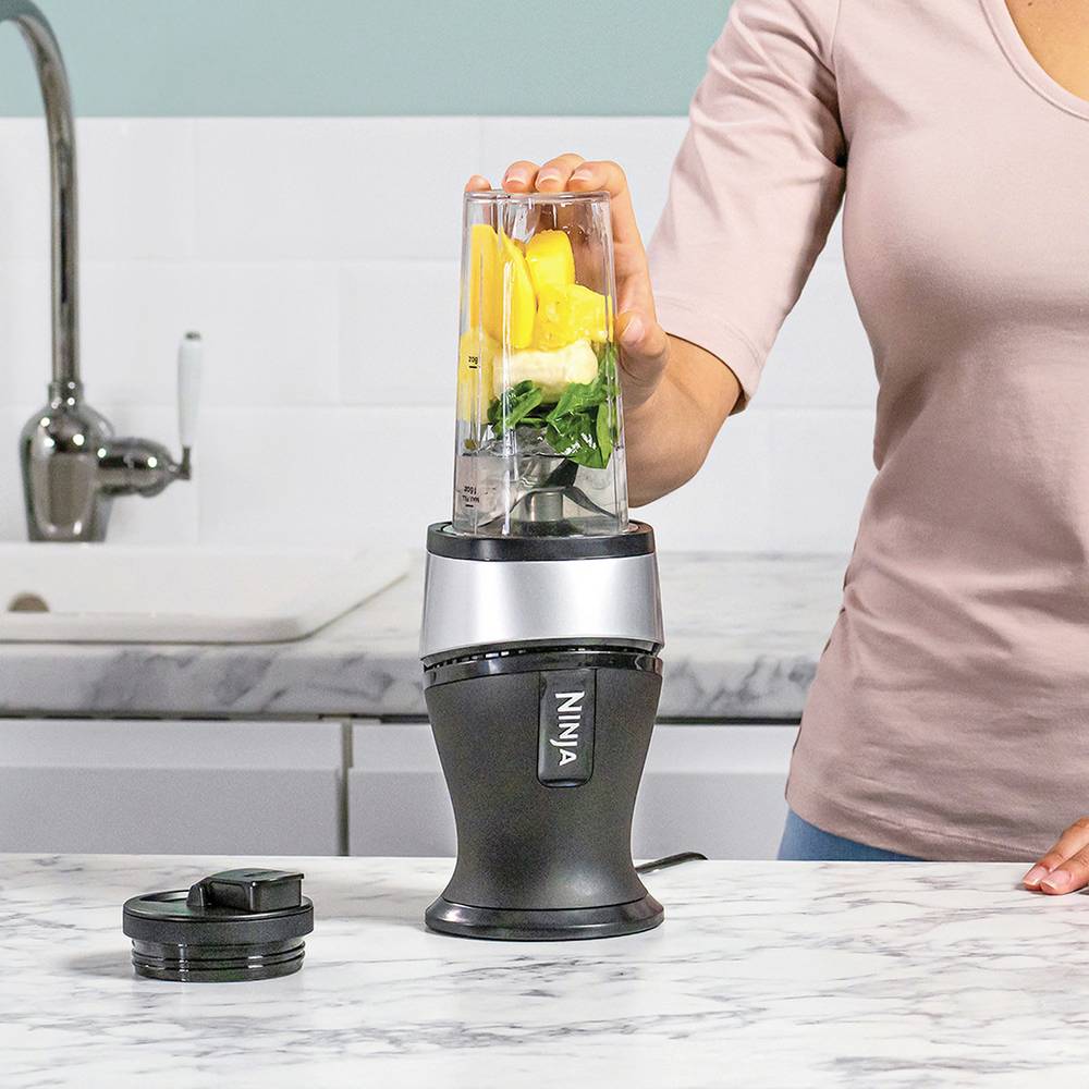 Ninja QB3001EUS Blender Foodie Nutri Smoothie Maker 700W, Crna