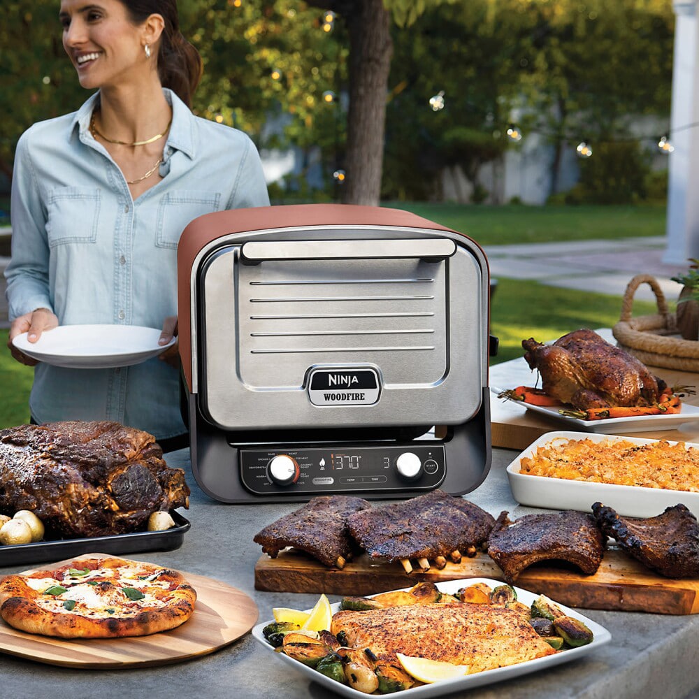 Ninja OO101EU Gril Woodfire 8u1 /pica peć/ 2400W, Crvena