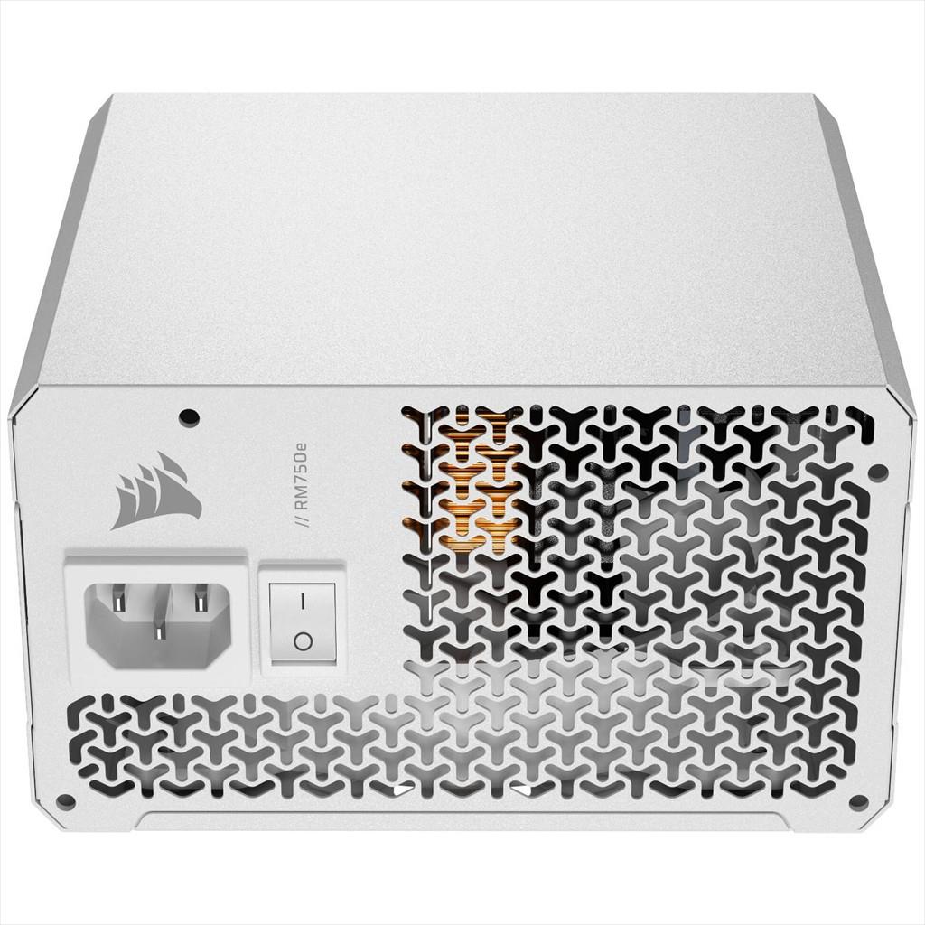 Corsair CP-9020292-EU napaјanje RM750E 750W 80 PLUS GOLD ATX 3.1 PCIe5.1 potpuno modularno, Belo