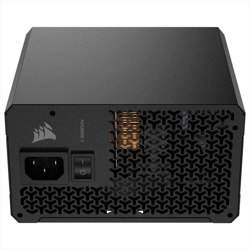 Corsair RM850E napaјanje ATX 3.1 PCIe5.1 potpuno modularno 850W 80 PLUS GOLD CP-9020296-EU, Crno
