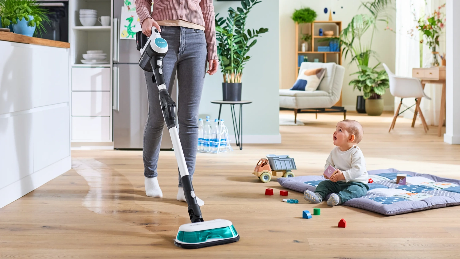Bosch BCS712HYG5 Štapni usisivač 2u1 Akumulatorski 18V 3 nivoa snage, Beli