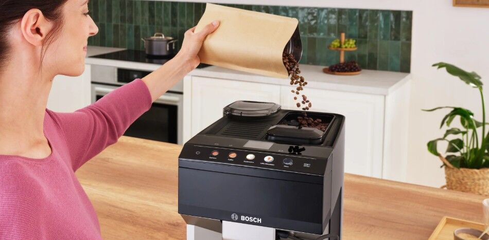 Bosch TPE40307 Aparat za espresso 1500W 15bara, Crni