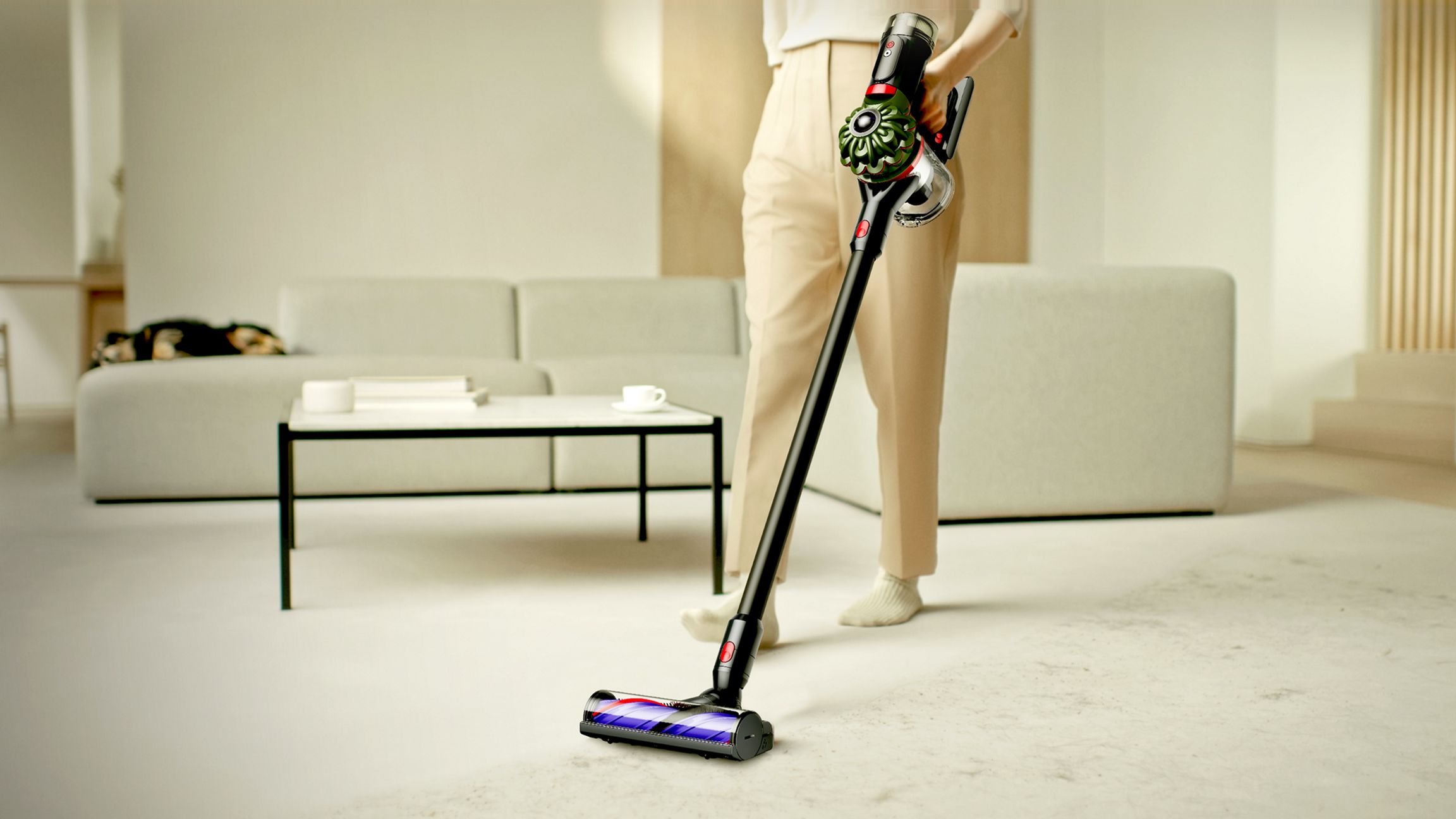 Dyson V8 Cyclone 494706 Stapni usisivac