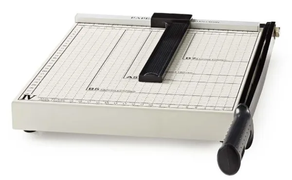 Nedis PACU110A4 Sekač za papir 210x297mm Metalni