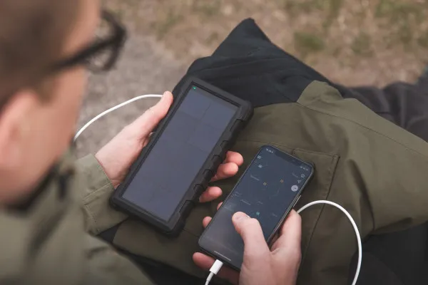Sandberg 420-38 Eksterna baterija Outdoor Solar 24000 mAh, Crna