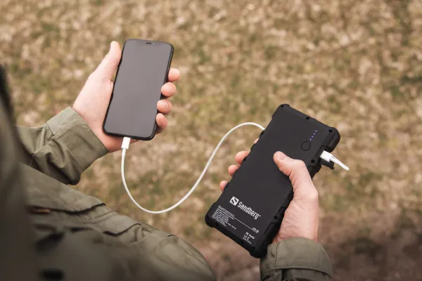 Sandberg 420-38 Eksterna baterija Outdoor Solar 24000 mAh, Crna
