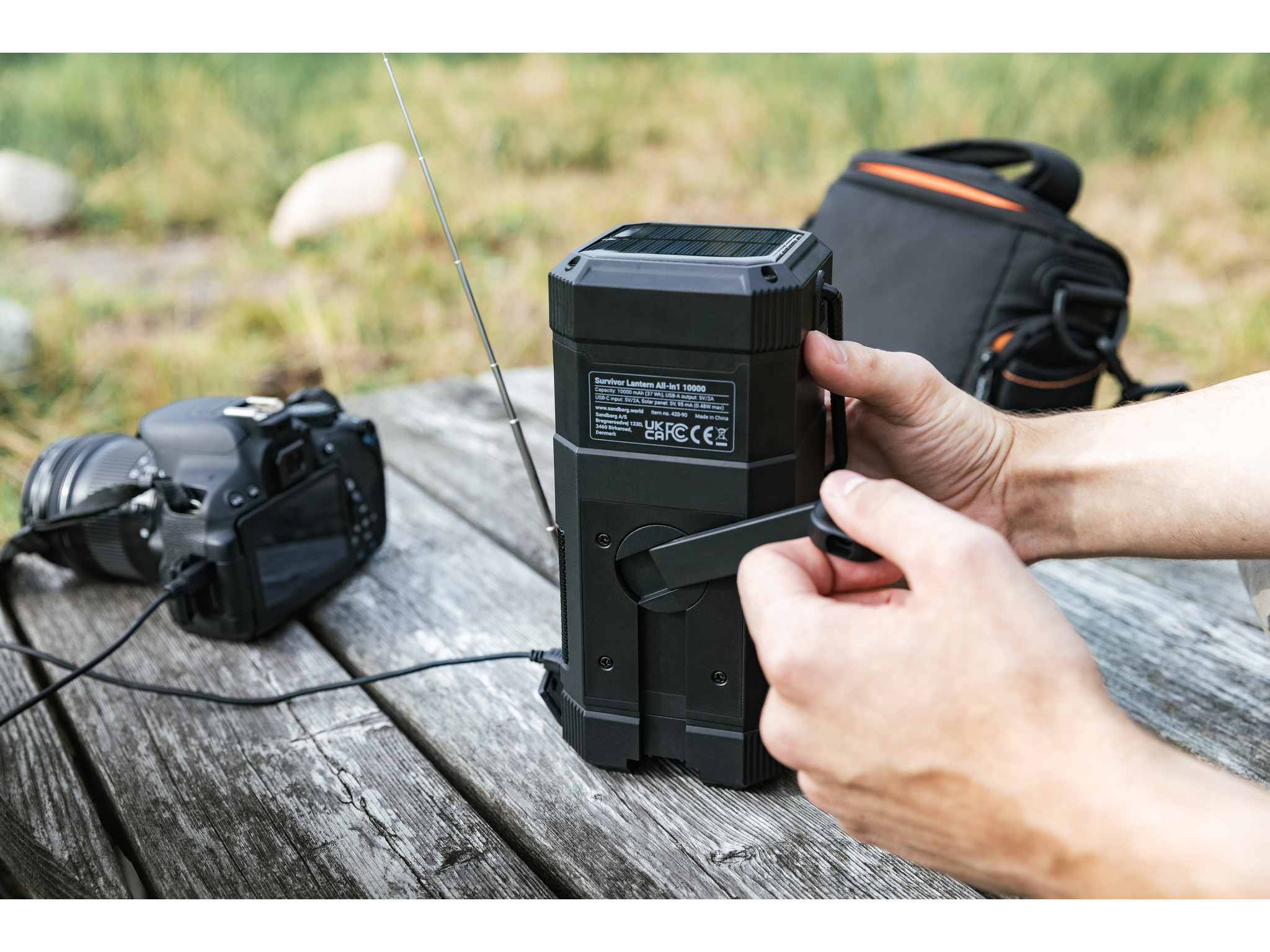 Sandberg Bluetooth Survivor Lantern 420-90 Zvučnik/FM/Powerbank/Lampa, Crni