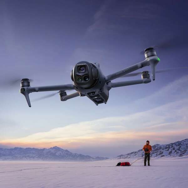 DJI Mavic 4 Pro Fly More Combo RC2 Dji Dron, Sivi
