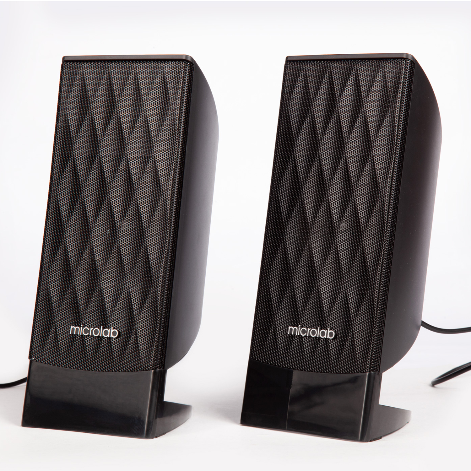 Microlab M-300 Aktivni drveni zvučnici 2.1 38W RMS(14W 2x12W)