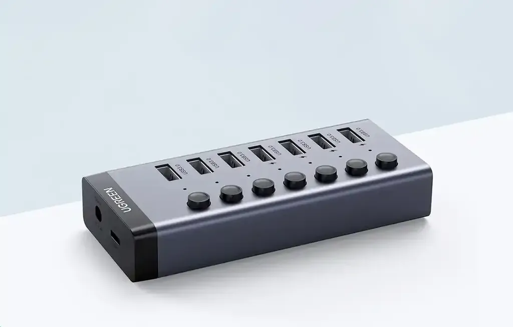 UGREEN CM481 USB Port Hub 73.0 Tip C DC 12V