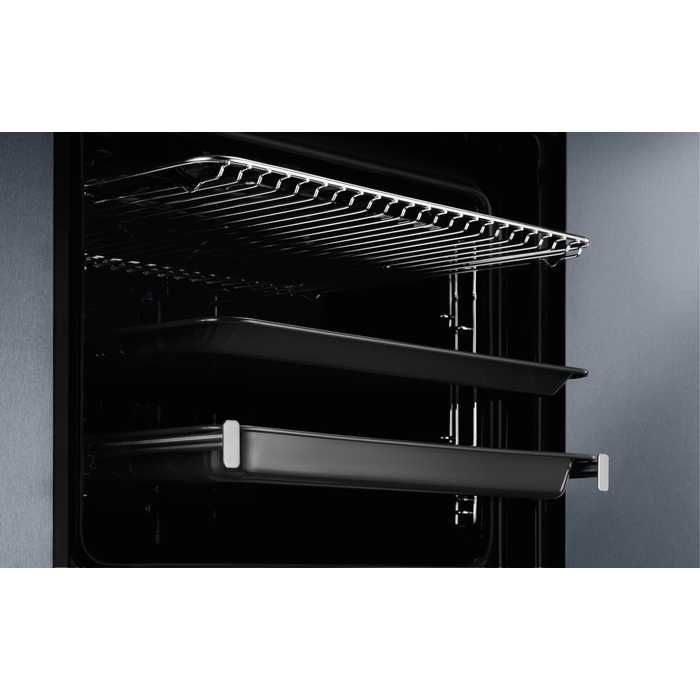 Electrolux EOF5C50BZ Ugradna rerna, Crna