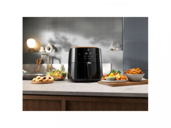 Electrolux EAF5B Friteza na vruć vazduh 1500W, Crna