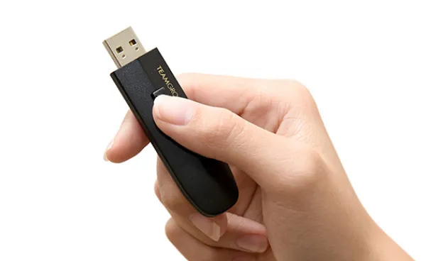Team C186 USB Flash memorija TC1863128GB01 128GB USB 3.2