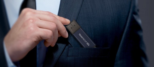 Team TC211364GL01 USB 3.2 Flash 64GB C211 teget