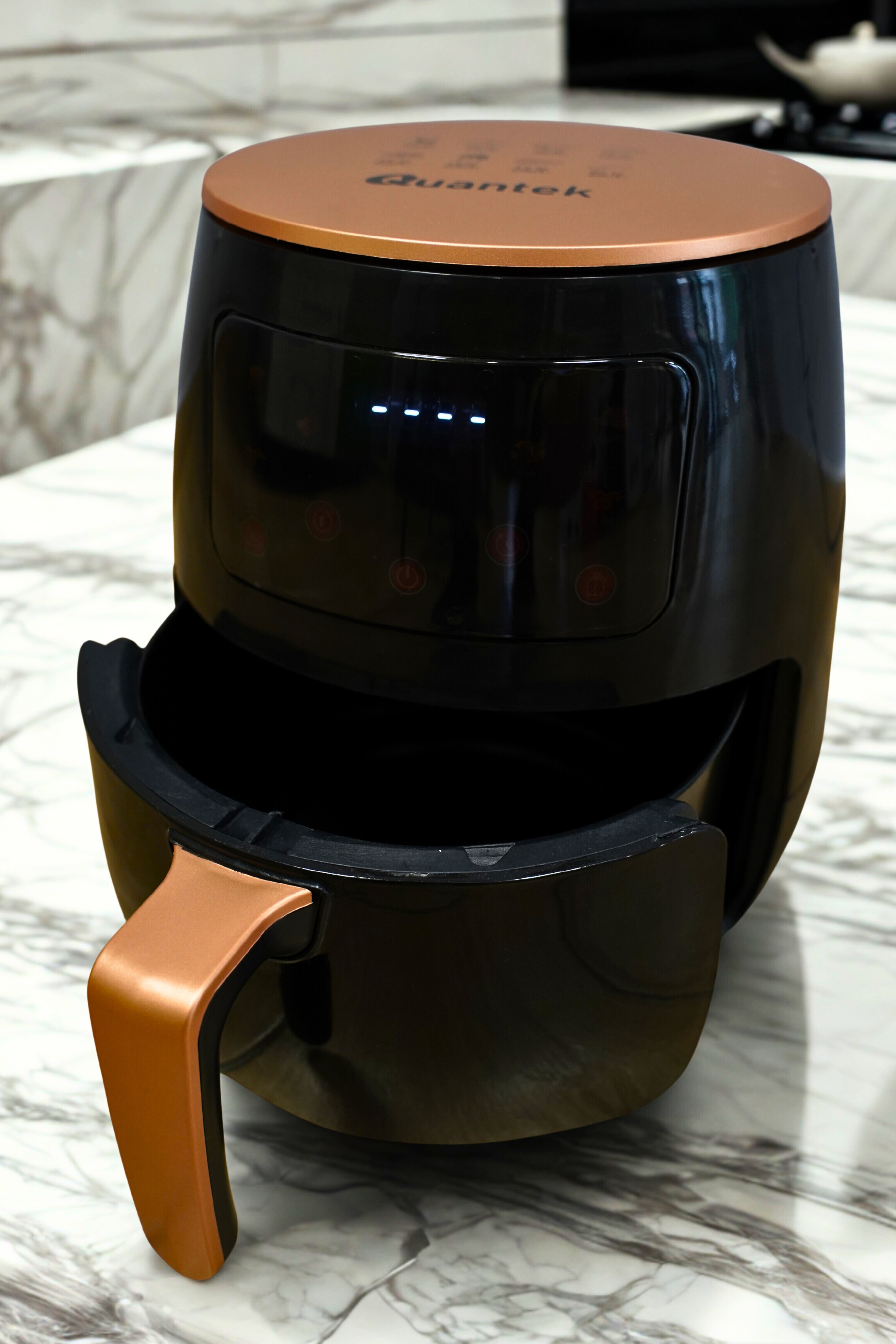 Quantek Q1301BK Friteza na vruć vazduh sa tajmerom LCD 6L 1600W, Crna