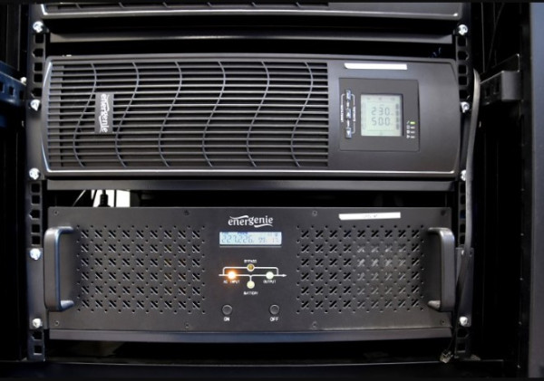 Gembird UPS-RACK-2000 UPS Rack 2000VA (1200 W) tamnosivi