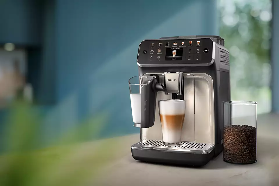 Philips EP5547/90 Automatski aparat za espresso kafu 20 napitaka, Crni